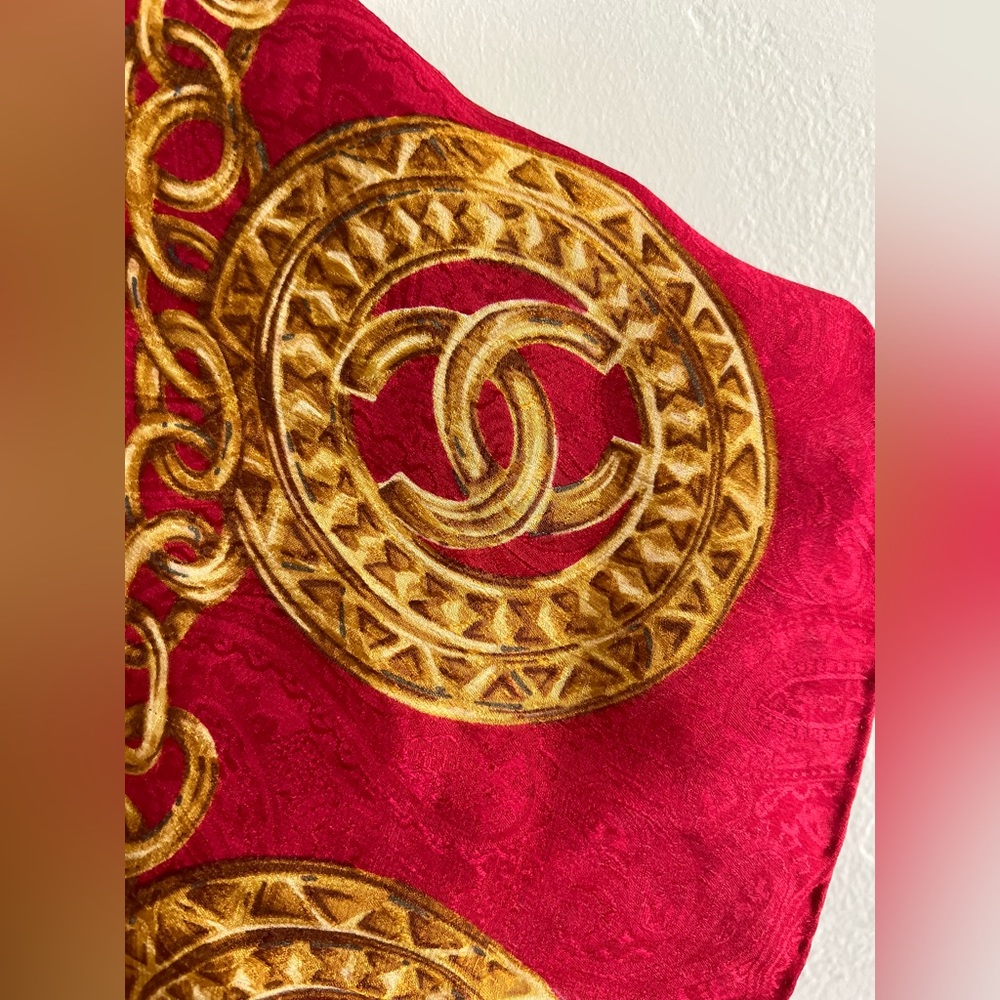 RARE Silk Chanel-Red and Gold w/detailing - Picture 3 of 5